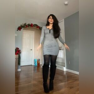 Striped Body-con Dress!